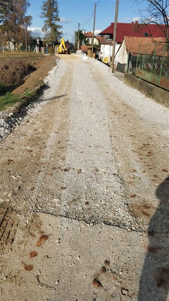 IMG ef42870b236e5c0bbe7f16fa7f159d82 V